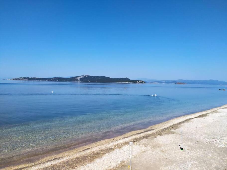 Villa Το Σπίτι Της Μαργαρίτας Στην Παραλία à Nea Styra Extérieur photo